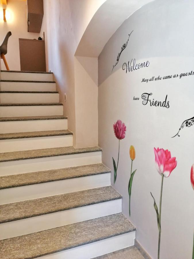 Fiordaelisa Apartment Monforte dʼAlba Dış mekan fotoğraf