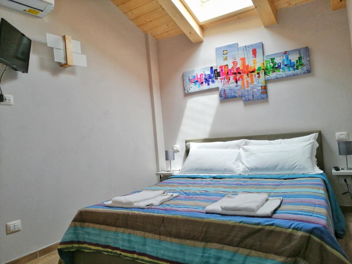Fiordaelisa Apartment Monforte dʼAlba Dış mekan fotoğraf
